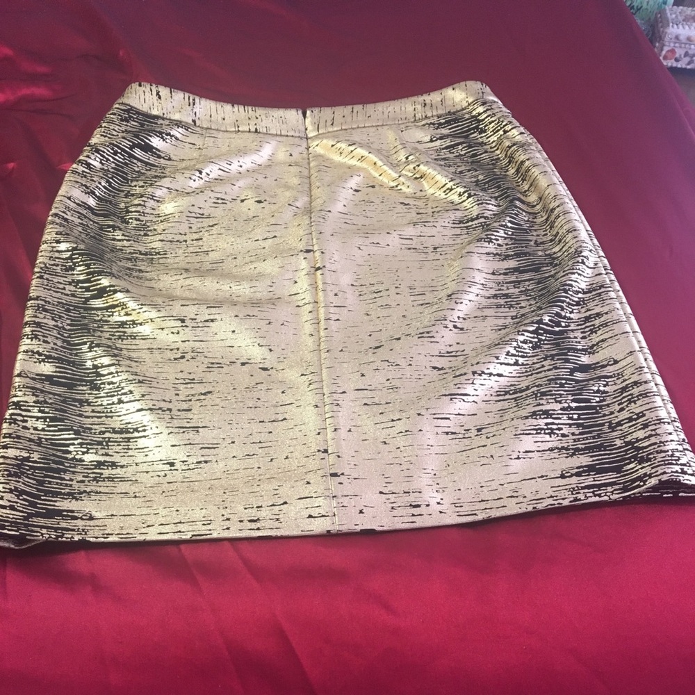 Issac Mizrahi gold and black nighttime sassy skirt